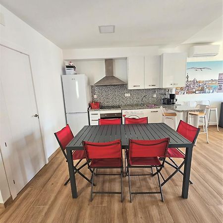 Apartamentos Plaza Santo Domingo กาดิซ ภายนอก รูปภาพ