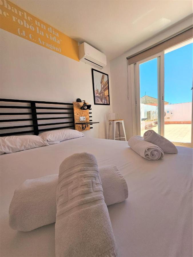 Apartamentos Plaza Santo Domingo กาดิซ ภายนอก รูปภาพ